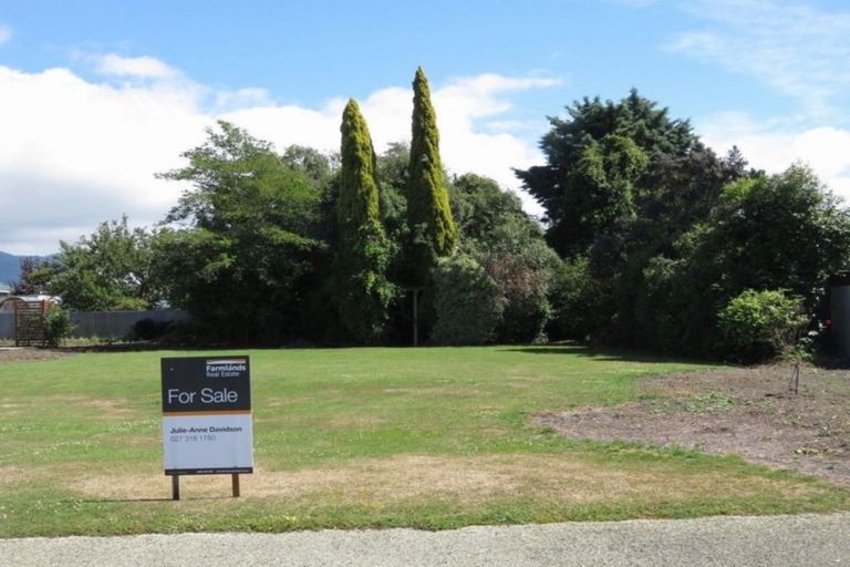 Photo of property in 10 Eaton Street, Waimate, 7924