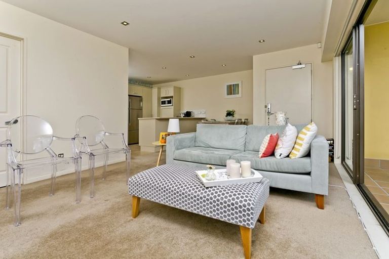 Photo of property in 13/7 The Avenue, Albany, Auckland, 0632