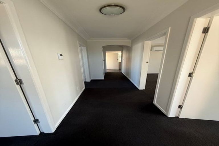 Photo of property in 36 Rathgar Road, Henderson, Auckland, 0610