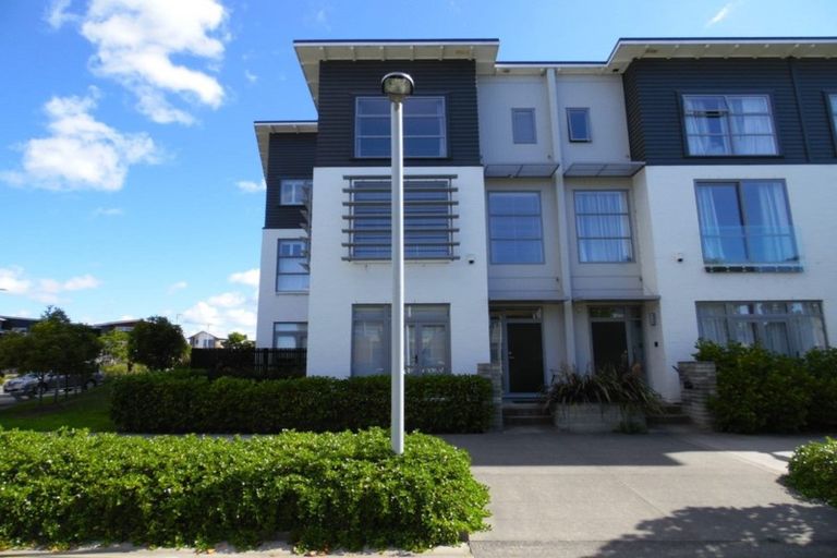 Photo of property in 140 Hobsonville Point Road, Hobsonville, Auckland, 0616
