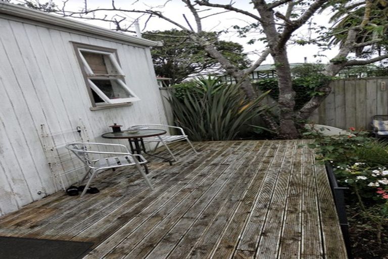 Photo of property in 18b Mckenzie Street, Levin, 5510