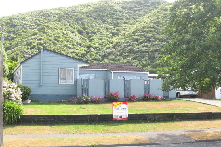 Photo of property in 47 Larchmont Grove, Totara Park, Upper Hutt, 5018