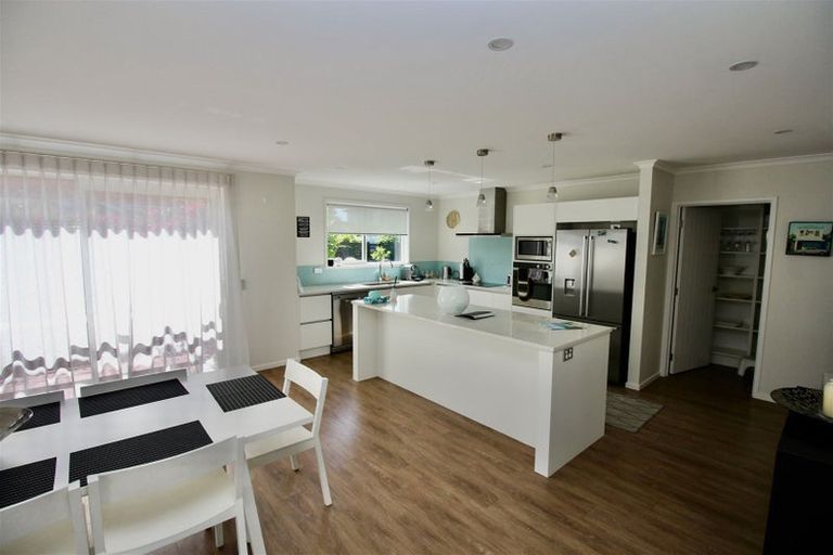 Photo of property in 51 Aquila Drive, Whitianga, 3510