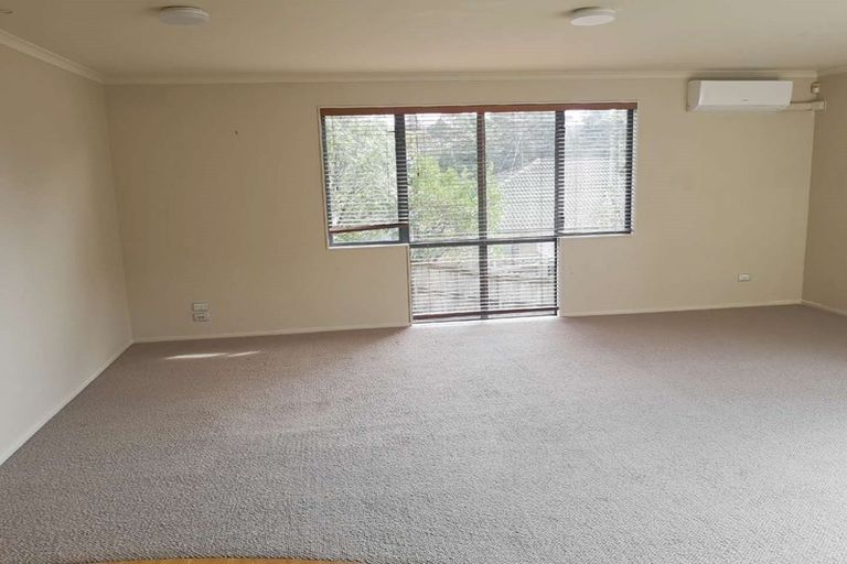 Photo of property in 41 Landvale Court, Browns Bay, Auckland, 0630