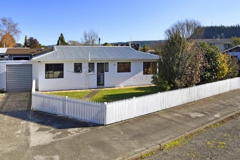 Photo of property in 1a Lord Auckland Road, Wakefield, 7025