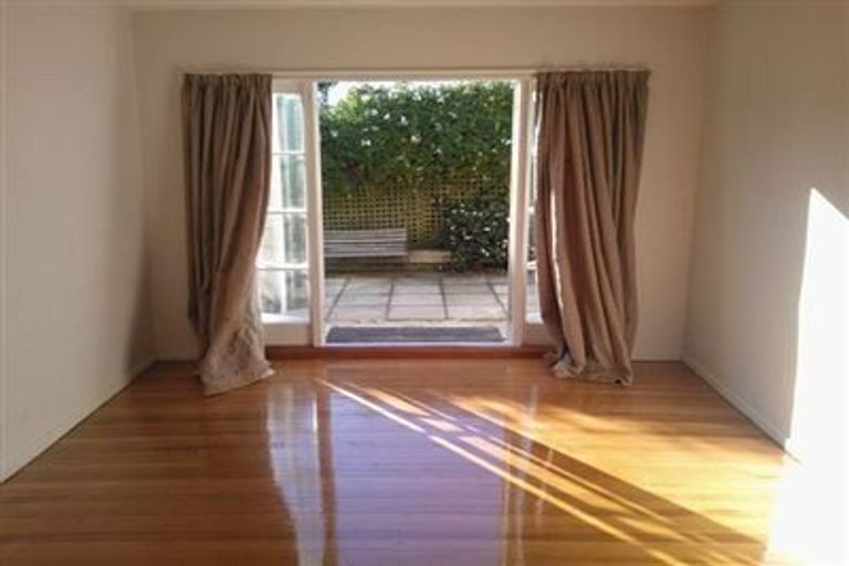 Photo of property in 1/114 Idris Road, Bryndwr, Christchurch, 8052