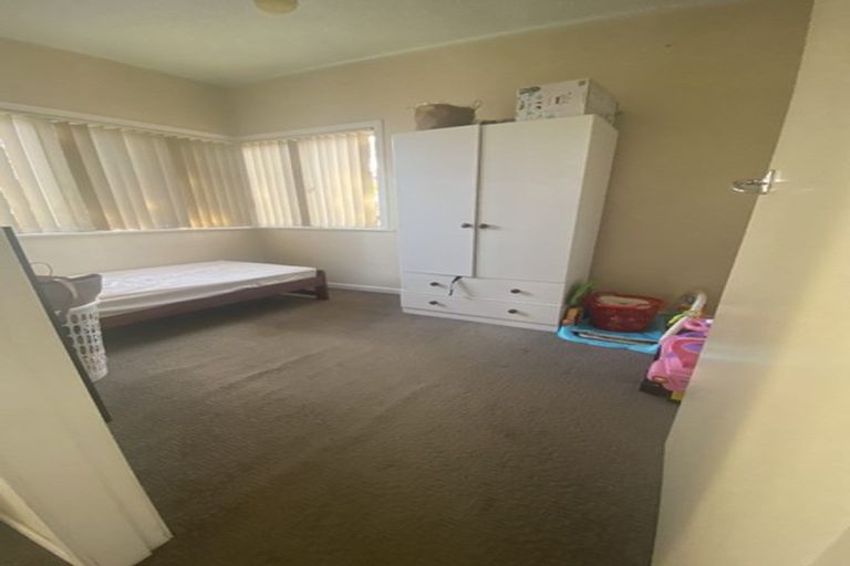 Photo of property in 104 Kenderdine Road, Papatoetoe, Auckland, 2025