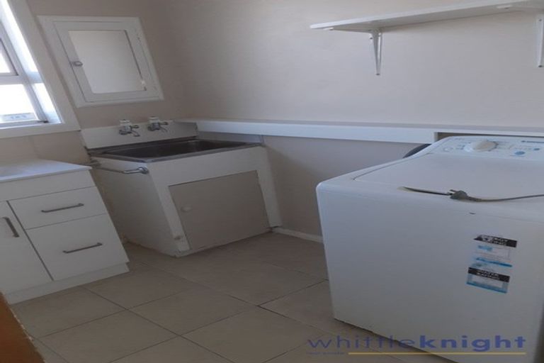 Photo of property in 1/79 Hills Road, Edgeware, Christchurch, 8013