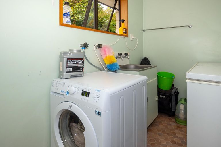 Photo of property in 2 Manse Street, Pleasant Point, 7903