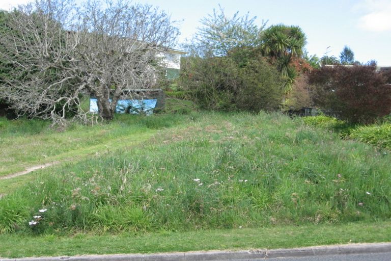 Photo of property in 18 Alberta Street, Acacia Bay, Taupo, 3330