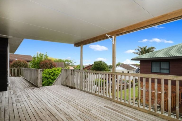 Photo of property in 109 Wiseley Road, West Harbour, Auckland, 0618