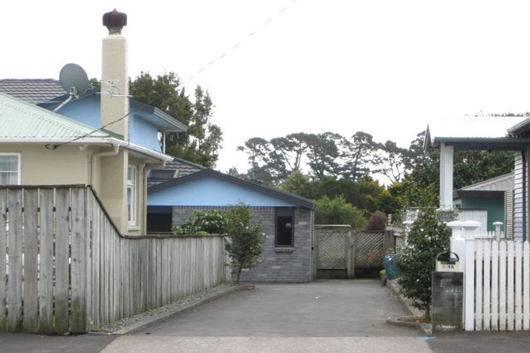 Photo of property in 264 Coronation Avenue, Welbourn, New Plymouth, 4310