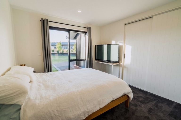 Photo of property in 5 Tahi Street, Albert Town, Wanaka, 9305