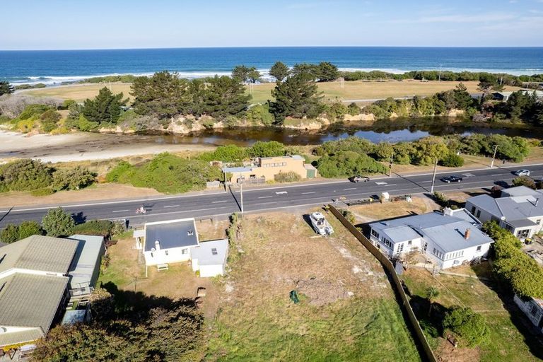 Photo of property in 1018 Brighton Road, Brighton, Dunedin, 9035