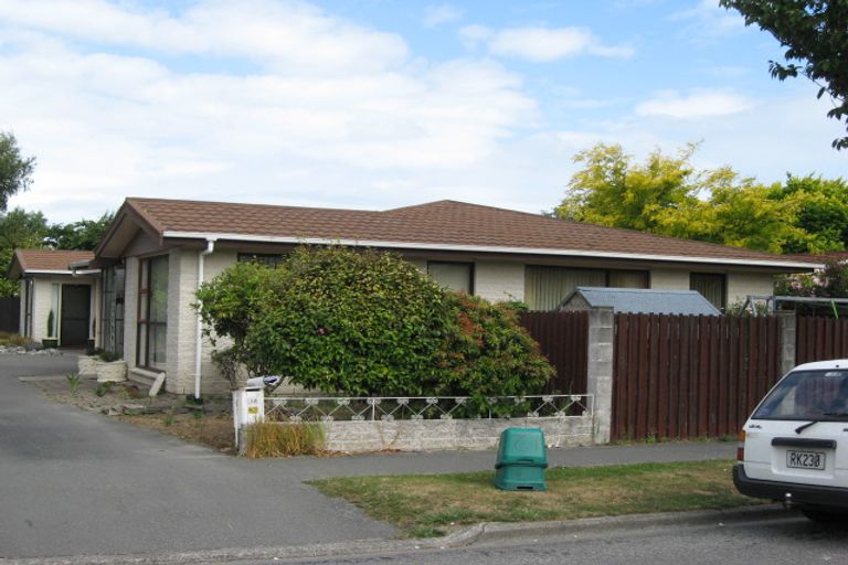 Photo of property in 1/12 Glenharrow Avenue, Avonhead, Christchurch, 8042