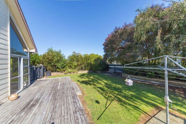 Photo of property in 8 Buller Place, Westbrook, Palmerston North, 4412