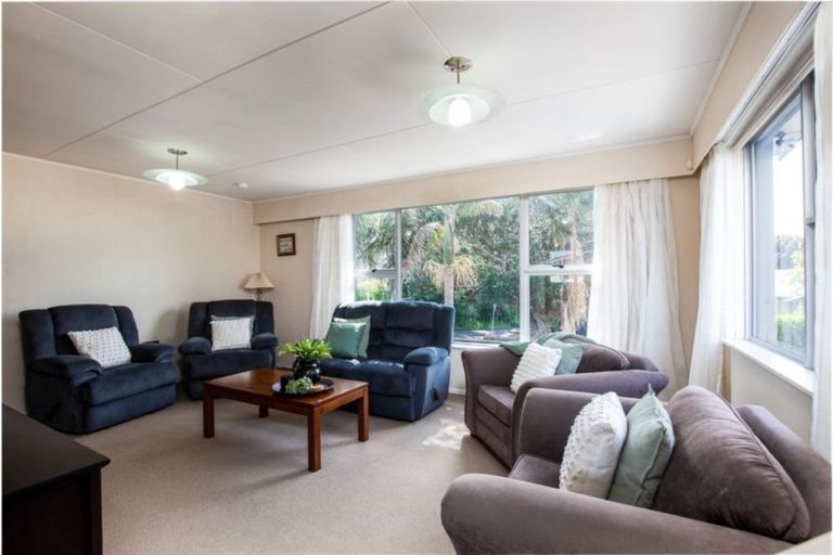 Photo of property in 29 Barrett Street, Westown, New Plymouth, 4310