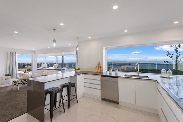 Photo of property in 27 Assisi Street, Mount Pleasant, Christchurch, 8081