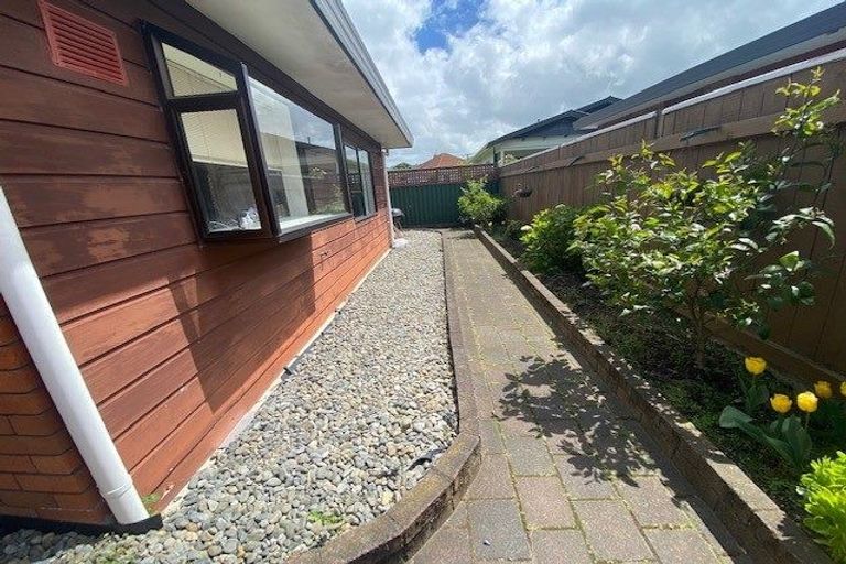 Photo of property in 2/37 Bauchop Road, Waterloo, Lower Hutt, 5011
