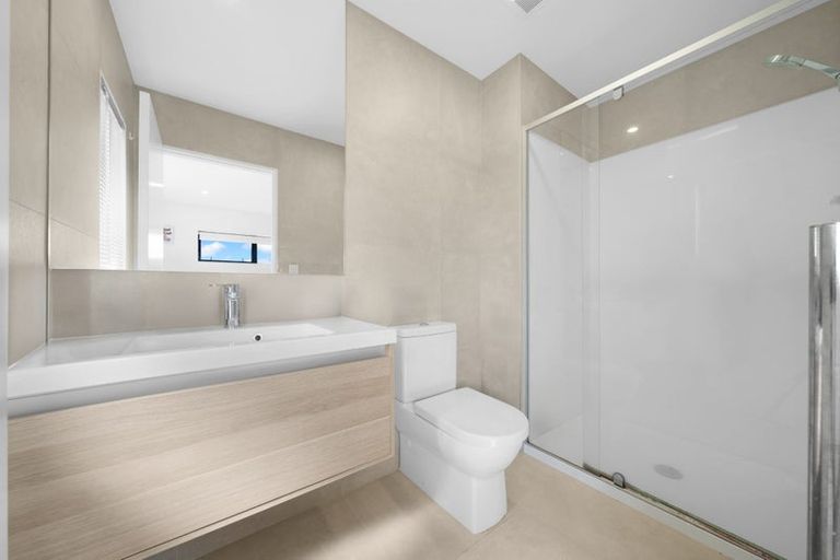 Photo of property in 1 Te Mura Crescent, Takanini, 2112