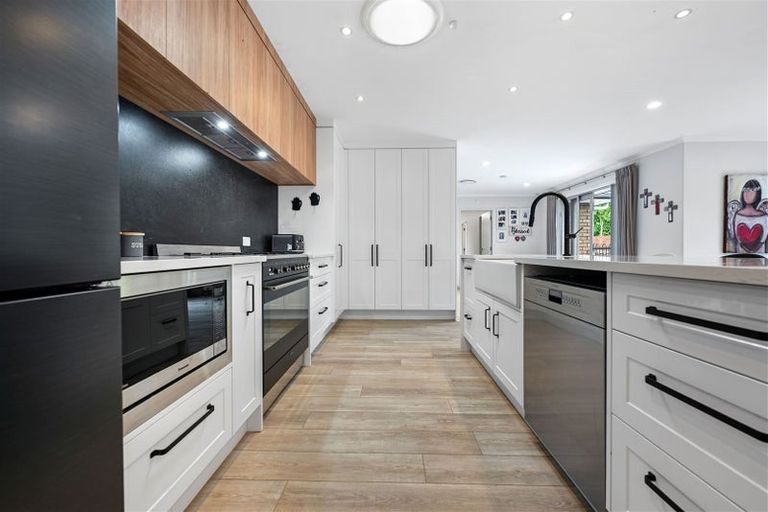 Photo of property in 3 Milbrook Place, Chartwell, Hamilton, 3210