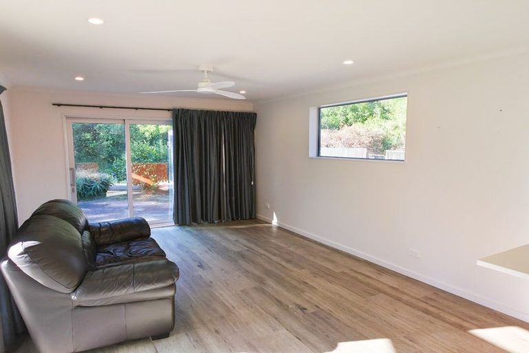 Photo of property in 22 Alexander Street, Waikanae, 5036