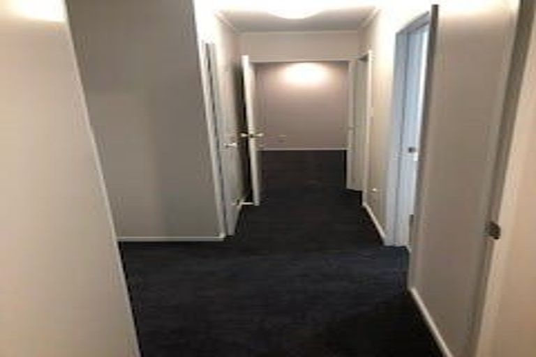 Photo of property in 9 Sherpa Place, Massey, Auckland, 0614