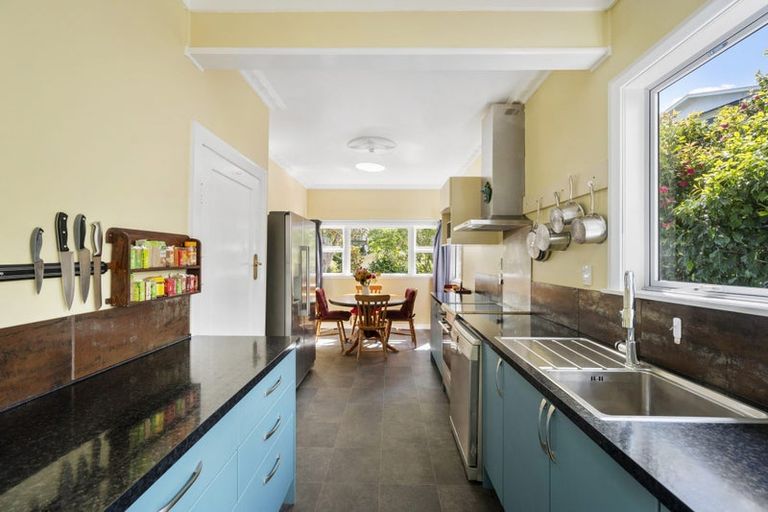 Photo of property in 73 Totara Road, Miramar, Wellington, 6022