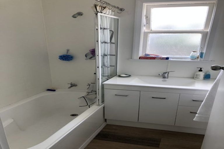 Photo of property in 39 Kingston Street, Awapuni, Palmerston North, 4412