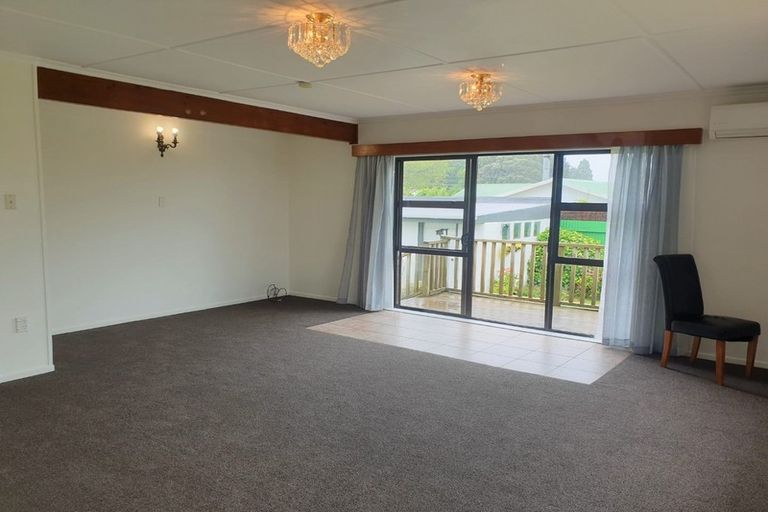 Photo of property in 509 Mangorei Road, Highlands Park, New Plymouth, 4312