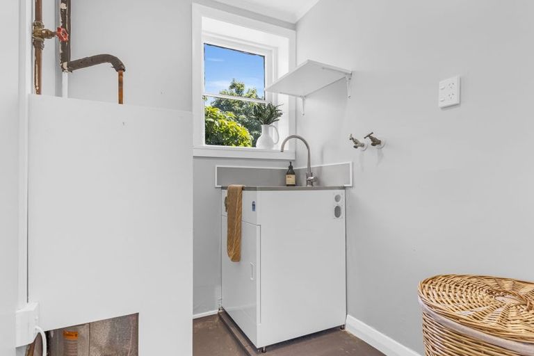 Photo of property in 7a Nathan Place, West End, Palmerston North, 4412