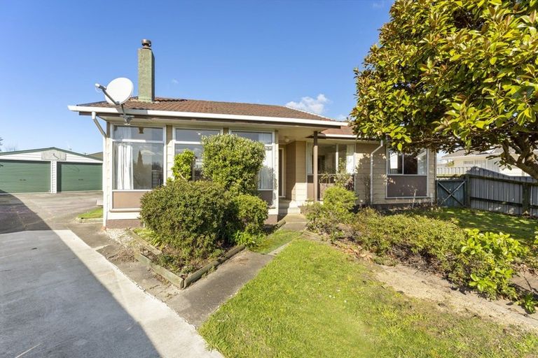 Photo of property in 8 Rutland Place, Milson, Palmerston North, 4414