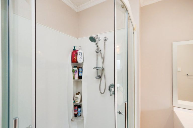 Photo of property in 32 John F Kennedy Drive, Milson, Palmerston North, 4414