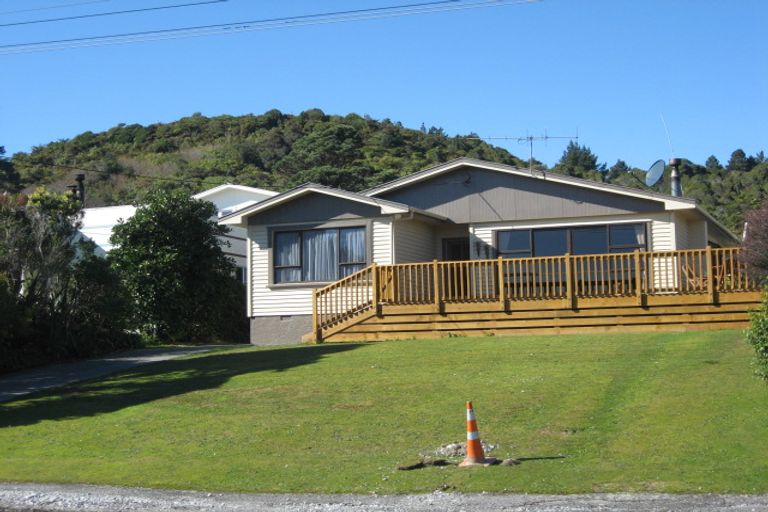 Photo of property in 45 Main South Road, Karoro, Greymouth, 7805