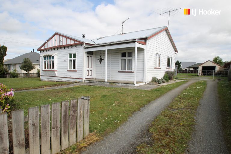 Photo of property in 60 Johnson Street, Milton, 9220