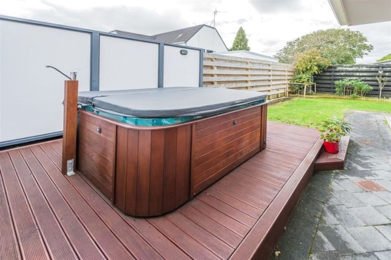 Photo of property in 6 Hampton Place, Springvale, Whanganui, 4501