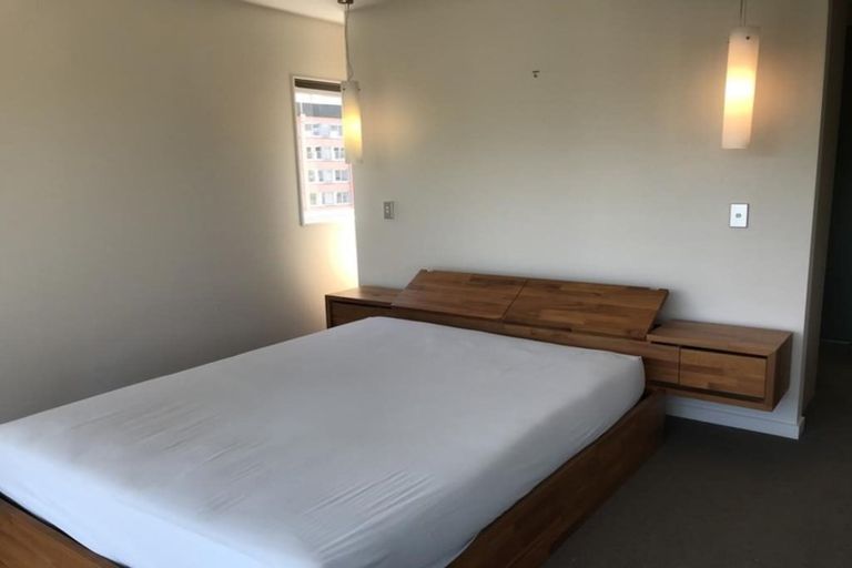 Photo of property in Montreaux Apartments, 10g/164 The Terrace, Wellington Central, Wellington, 6011