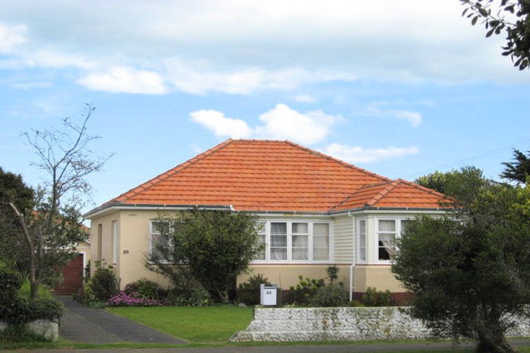 Photo of property in 35 Swiss Avenue, Gonville, Whanganui, 4501
