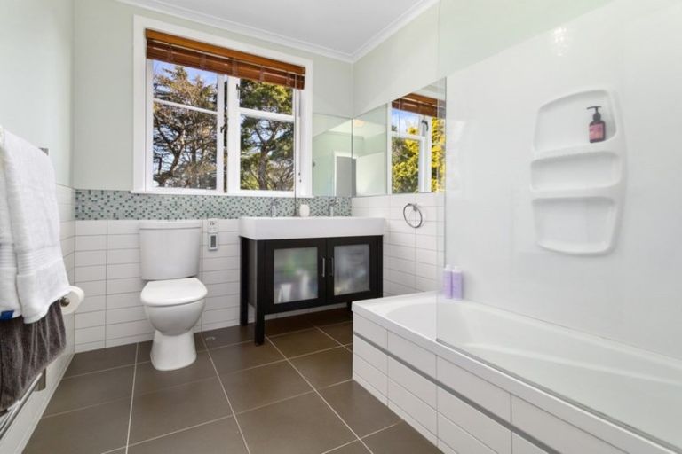 Photo of property in 301 Fergusson Drive, Heretaunga, Upper Hutt, 5018