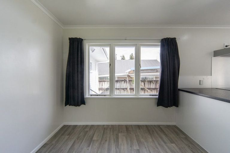 Photo of property in 8 Ohaupo Road, Hamilton Lake, Hamilton, 3204