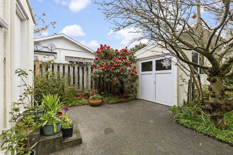 Photo of property in 212 Victoria Avenue, Hokowhitu, Palmerston North, 4410