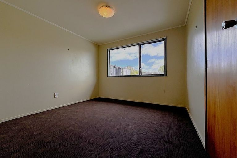 Photo of property in 3 Benita Place, Sunnyvale, Auckland, 0612