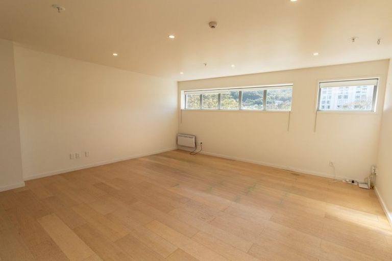 Photo of property in Quantum On Thorndon Quay, 5/163d Thorndon Quay, Pipitea, Wellington, 6011