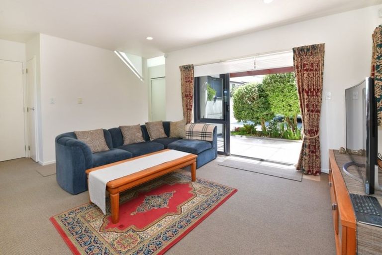 Photo of property in 13a Joydon Place, Stanmore Bay, Whangaparaoa, 0932