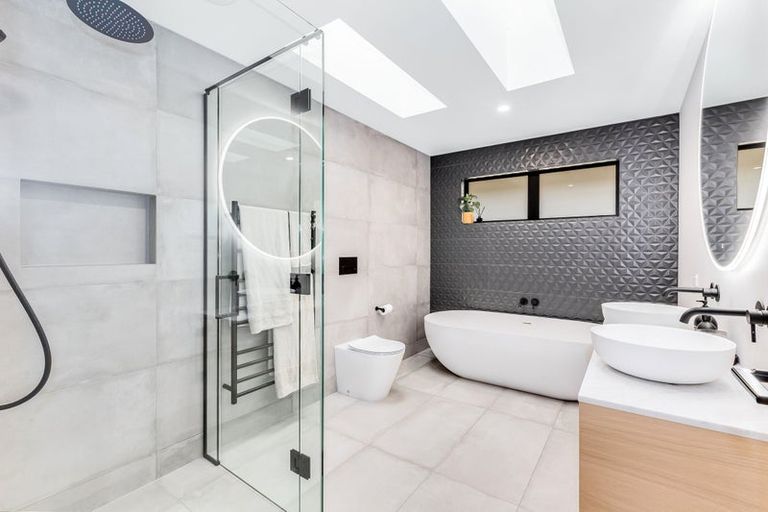 Photo of property in 23 Banks Boulevard, Whitby, Porirua, 5024