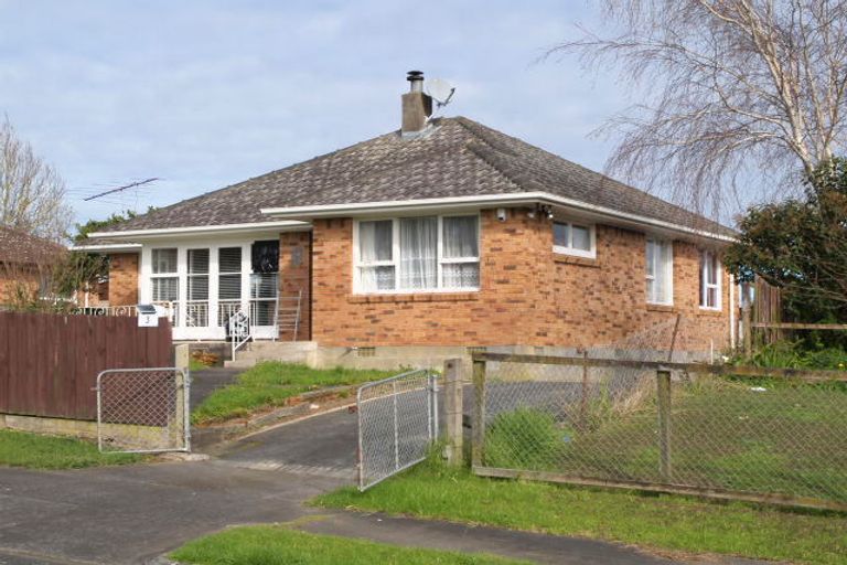 Photo of property in 6 Cramond Drive, Mangere East, Auckland, 2024
