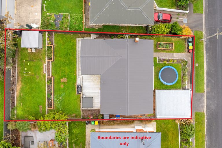 Photo of property in 25 Elwyn Crescent, Green Island, Dunedin, 9018