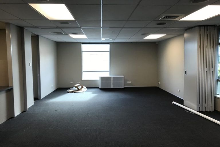 Photo of property in 4 Forest Glen, Orewa, 0931