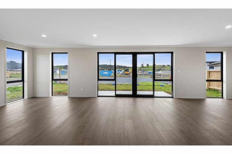 Photo of property in 12 Parera Crescent, Tikipunga, Whangarei, 0112