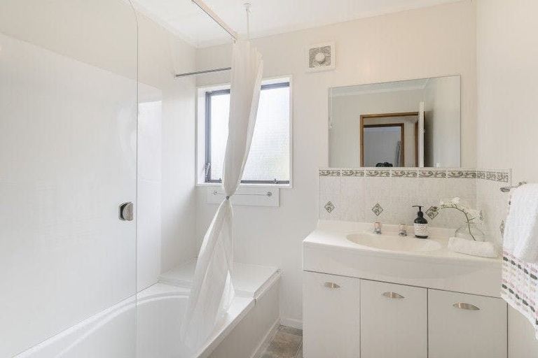 Photo of property in 7a Warrimoo Street, Paraparaumu, 5032